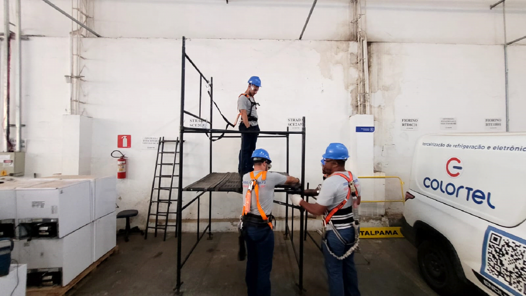 CONSULTORIA E TREINAMENTO EM SEGURANÇA DO TRABALHO CONSULTORIA E TREINAMENTO EM SEGURANÇA DO TRABALHO
